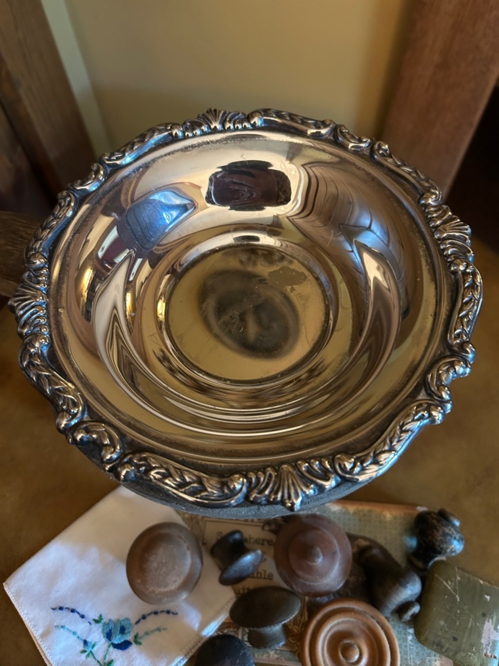 Vintage Silver Plated Bowl with Wooden Architectural Salvage Door Knobs - Picture 3 of 7